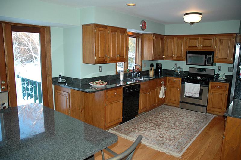 Rifinito - Right down to the kitchen faucet.