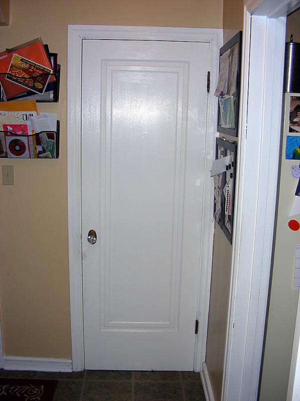 The door to be replaced